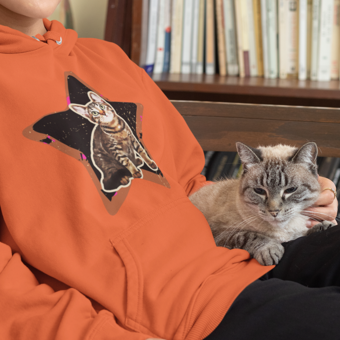 Retro Style Pet Portrait Hoodie - Vintage Vibe Custom Sweatshirt